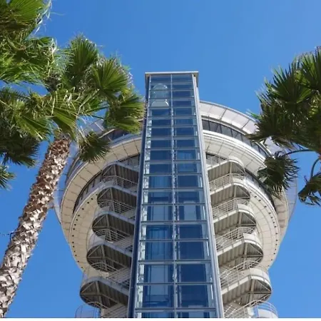 Emplacement Ideal, Plage, Parking, Internet ! *