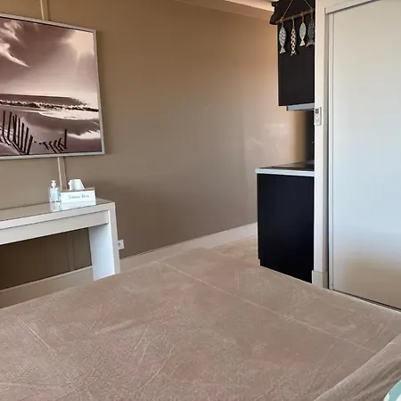 Emplacement Ideal, Plage, Parking, Internet ! Apartment *